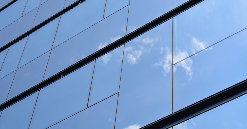 fachada de vidro em Asa Norte
