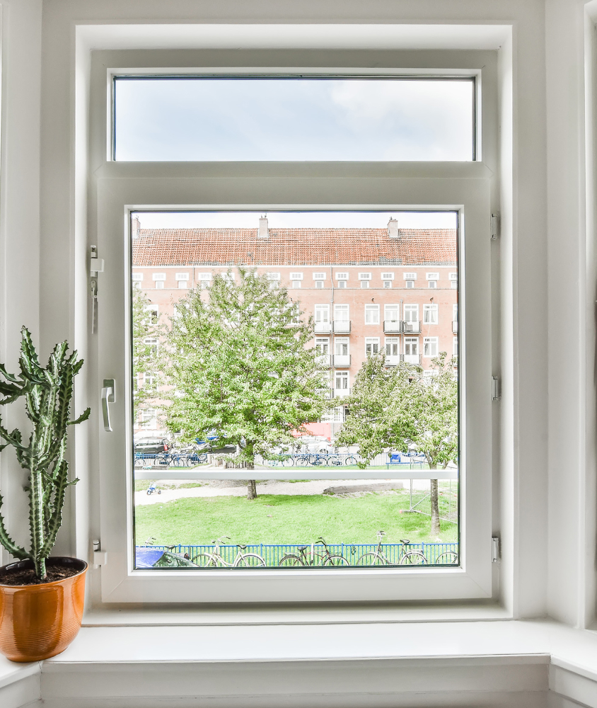 janela de vidro em Asa Norte