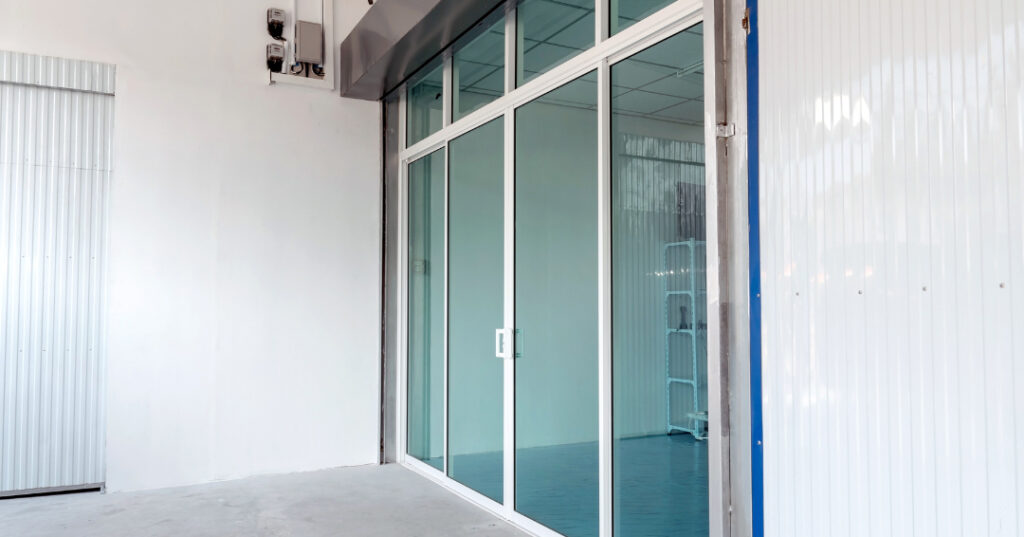 portas em vidro em Asa Norte